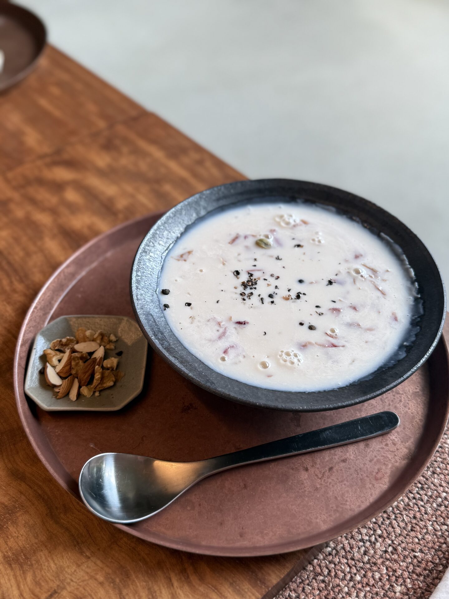 夏の朝にぴったり｜アーユルヴェーダ式 牛乳粥レシピと体質別朝ごはん